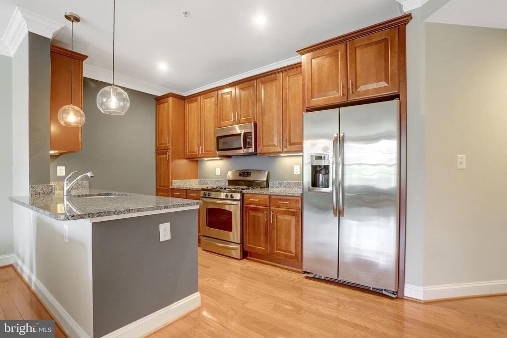 1023 N Royal Street - Photo 6