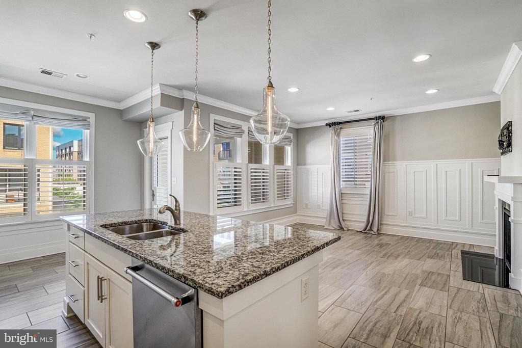 621 Bluemont Avenue - Photo 5