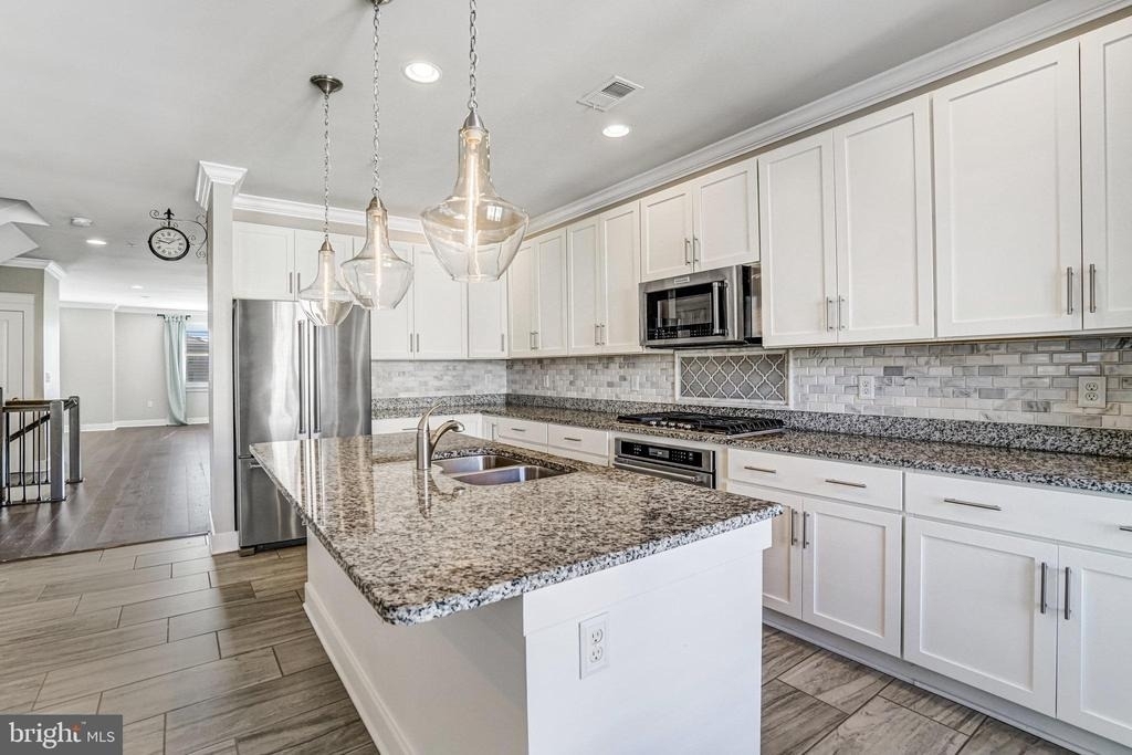621 Bluemont Avenue - Photo 51