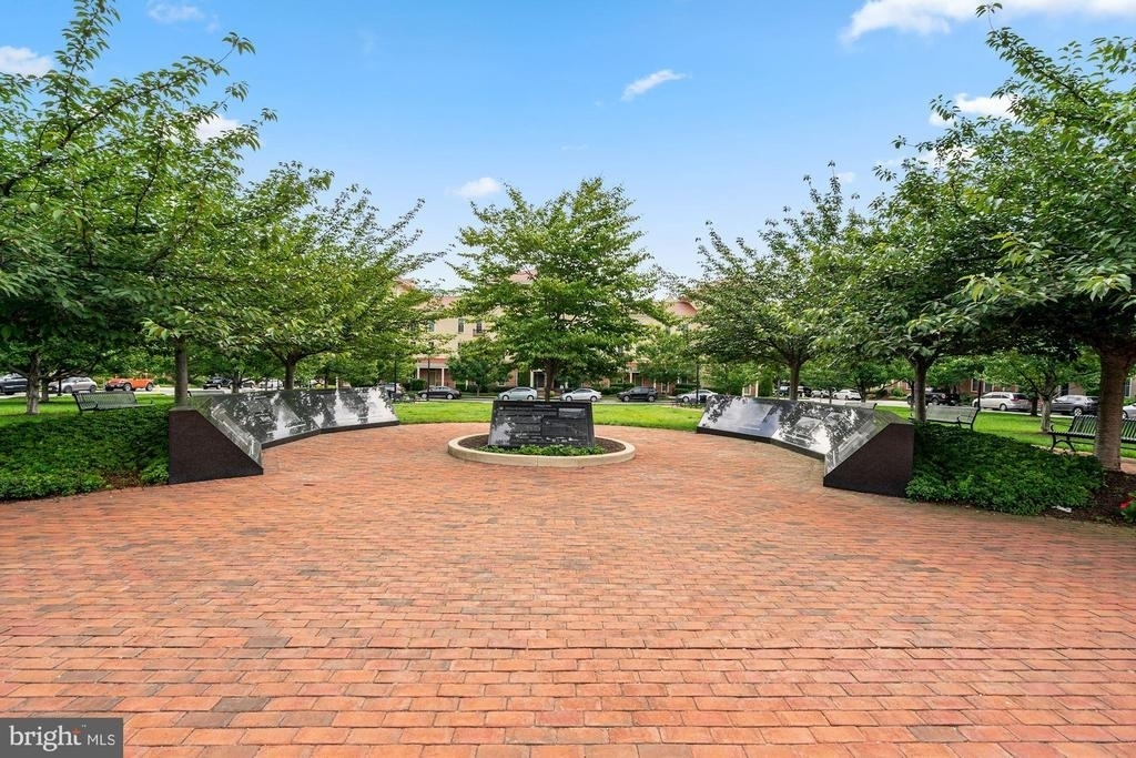 621 Bluemont Avenue - Photo 28