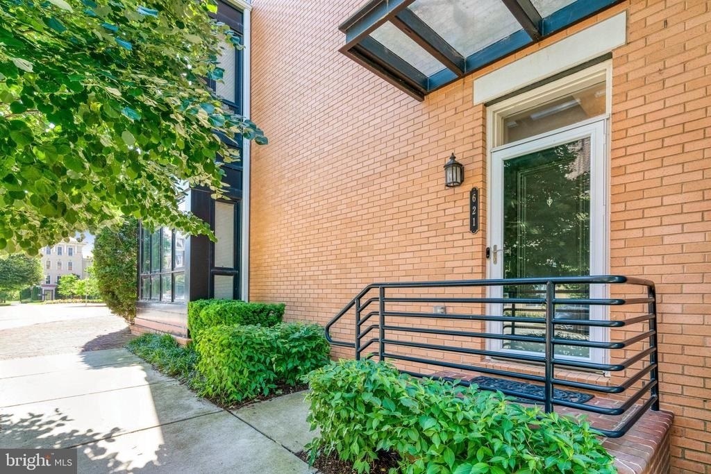 621 Bluemont Avenue - Photo 24