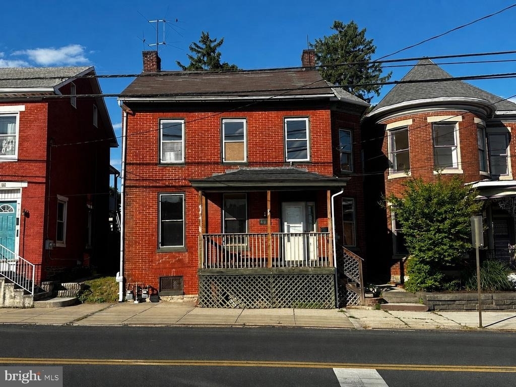 409 Carlisle Street - Photo 0