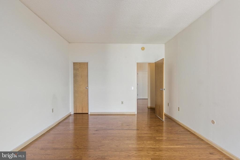 241 S 6th Street - Photo 7