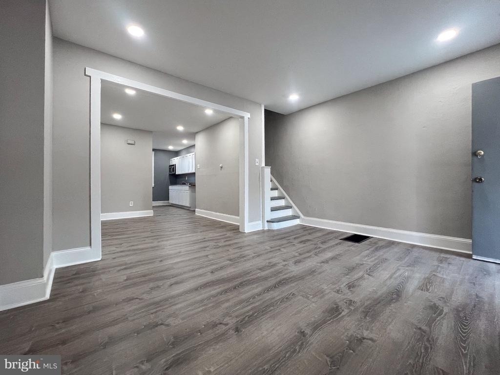 2008 W Laveer Street - Photo 2
