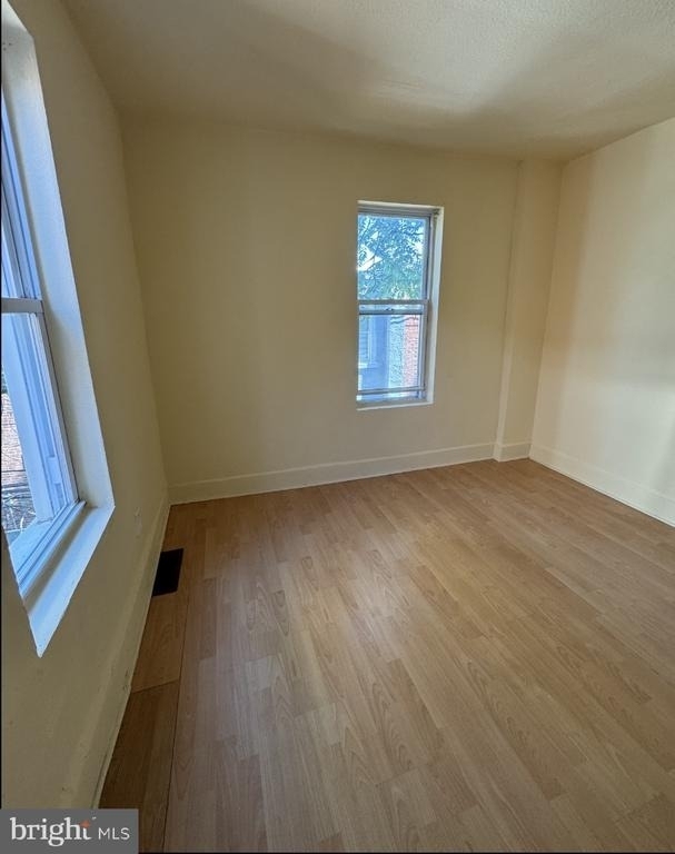 5515 Crowson Street - Photo 8