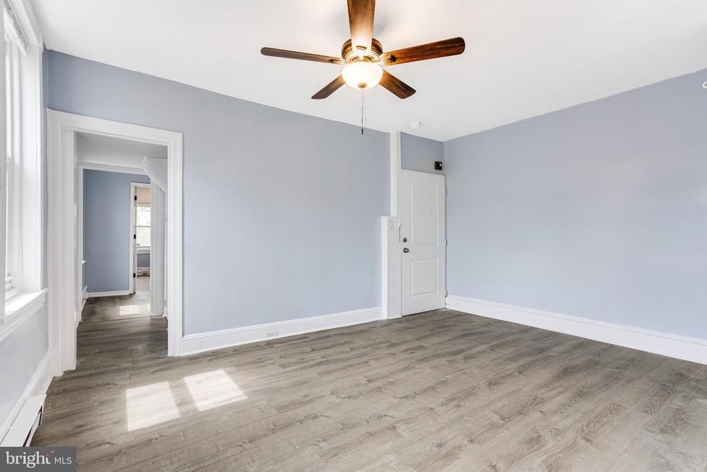 1633 Wakeling Street - Photo 4
