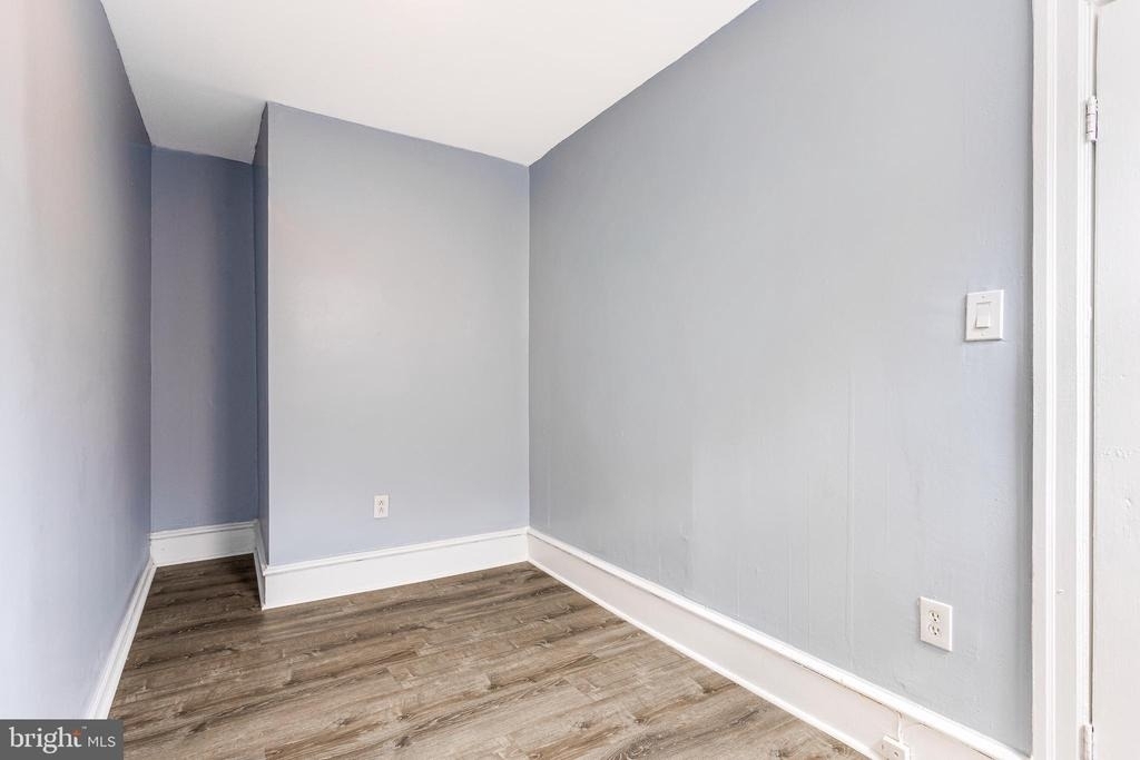 1633 Wakeling Street - Photo 14