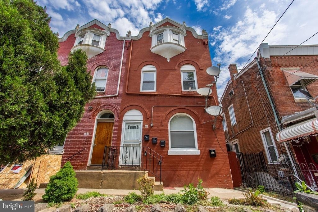 1633 Wakeling Street - Photo 1