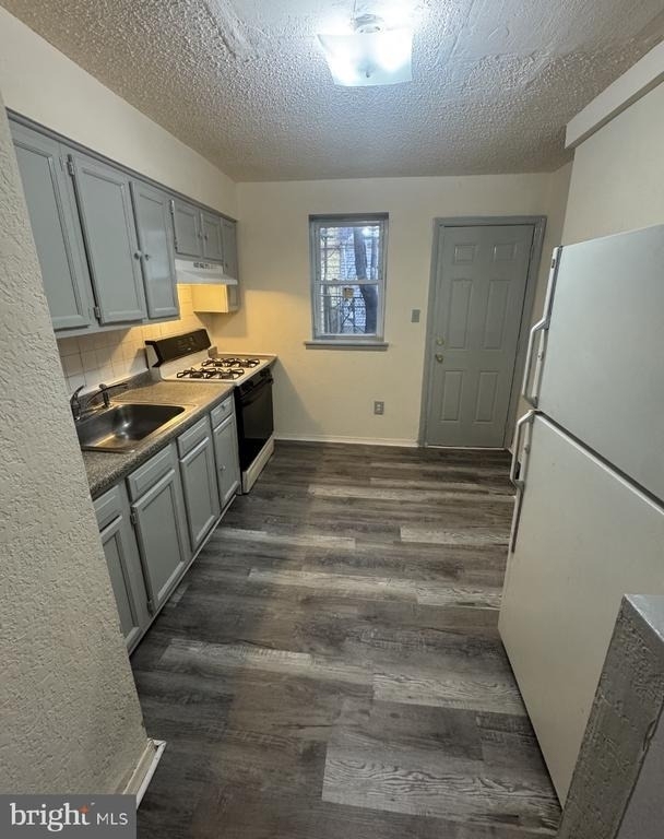 4554 N Bouvier Street - Photo 1