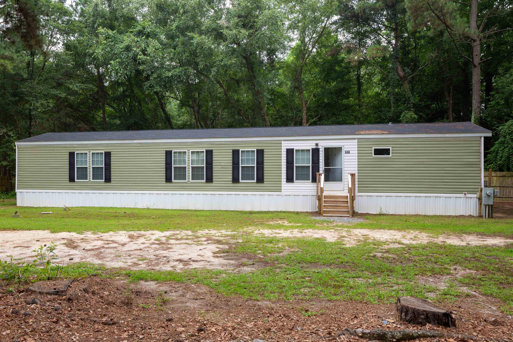 120 Nancy Lane - Photo 0