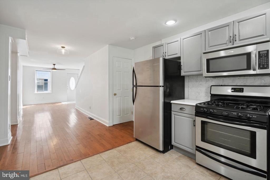 1563 E Hewson Street - Photo 8