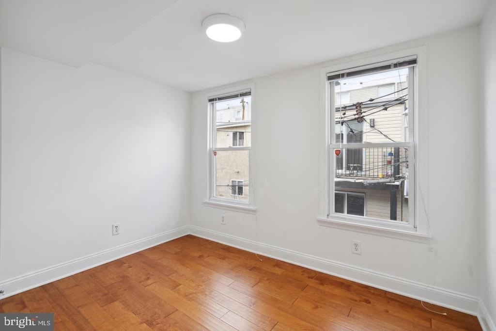 1563 E Hewson Street - Photo 16