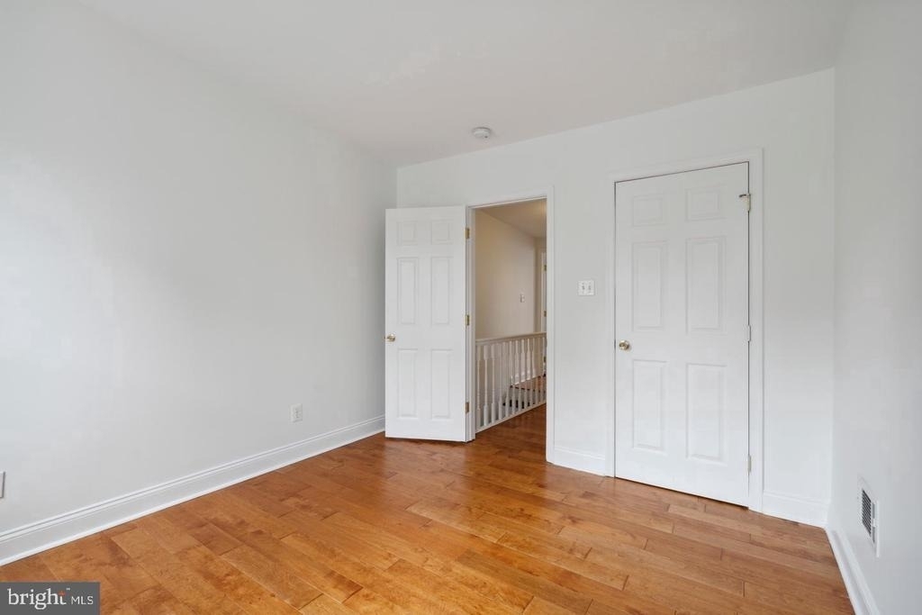 1563 E Hewson Street - Photo 14