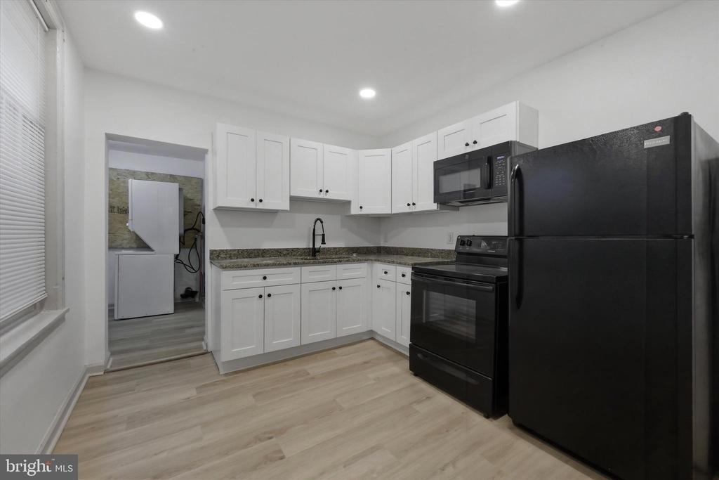 907 Belmont Avenue - Photo 1