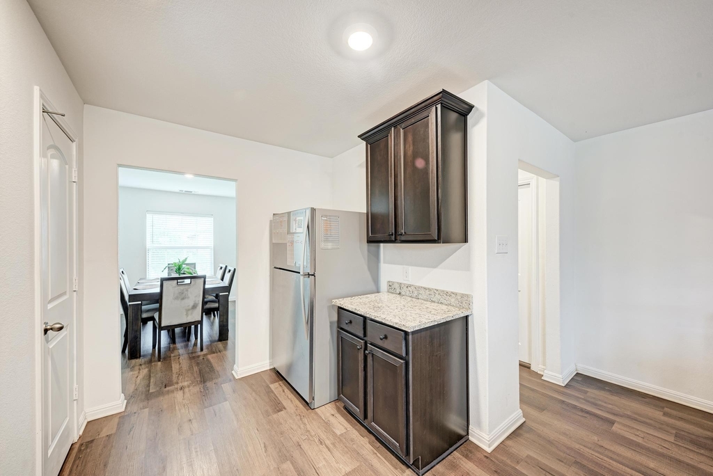 132 Maywood Ln - Photo 14