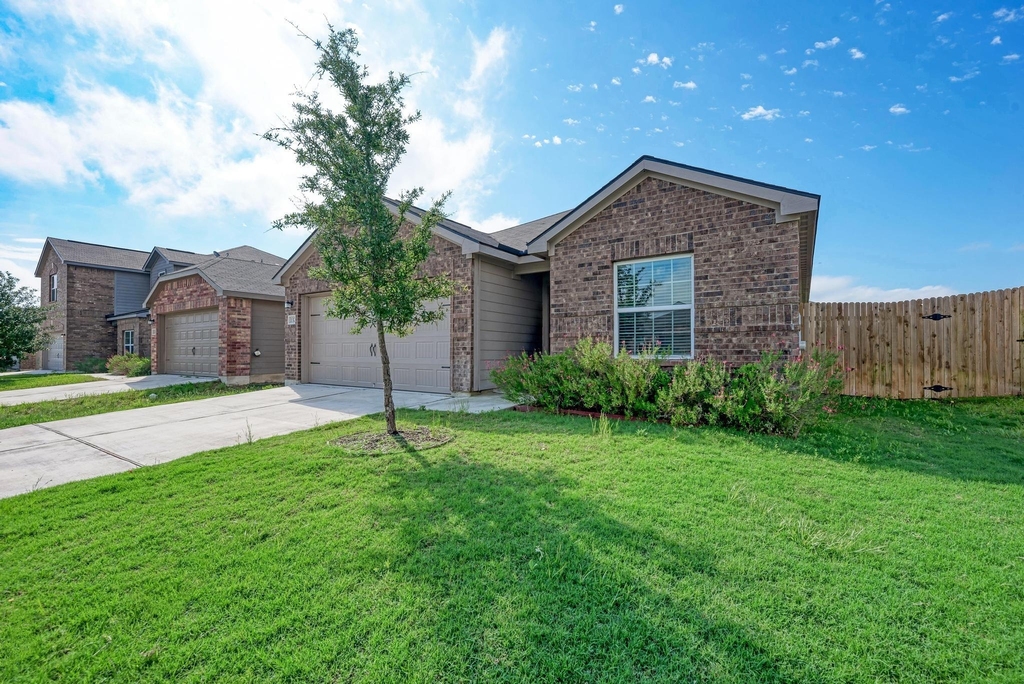 132 Maywood Ln - Photo 3