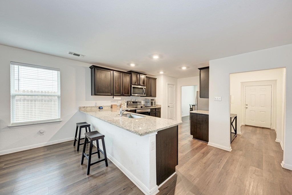 132 Maywood Ln - Photo 9