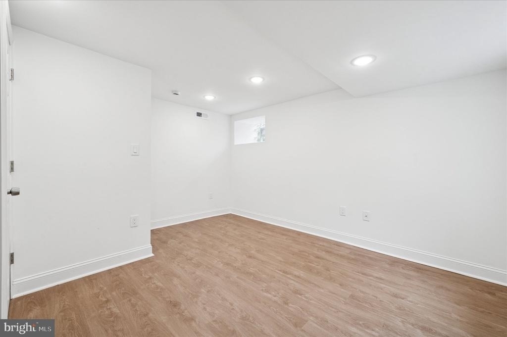 2534 S 61st Street - Photo 12
