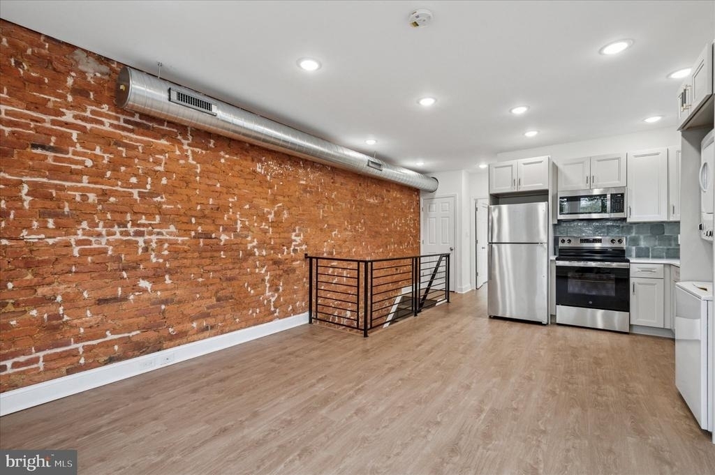 2534 S 61st Street - Photo 18