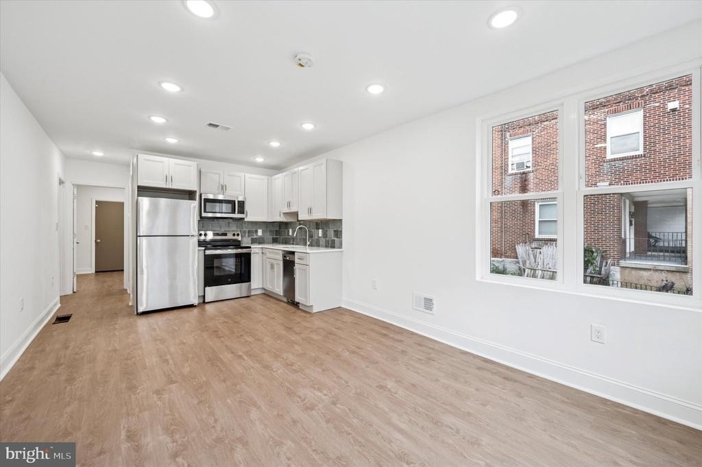 2534 S 61st Street - Photo 1