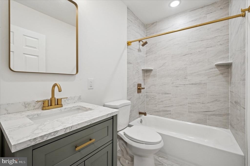 2534 S 61st Street - Photo 8