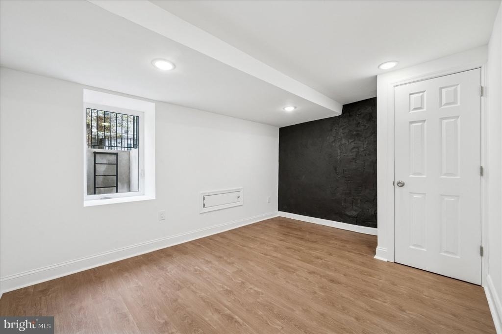 2534 S 61st Street - Photo 11