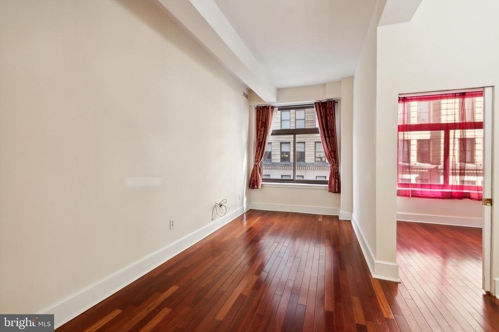 1500 Chestnut Street - Photo 3