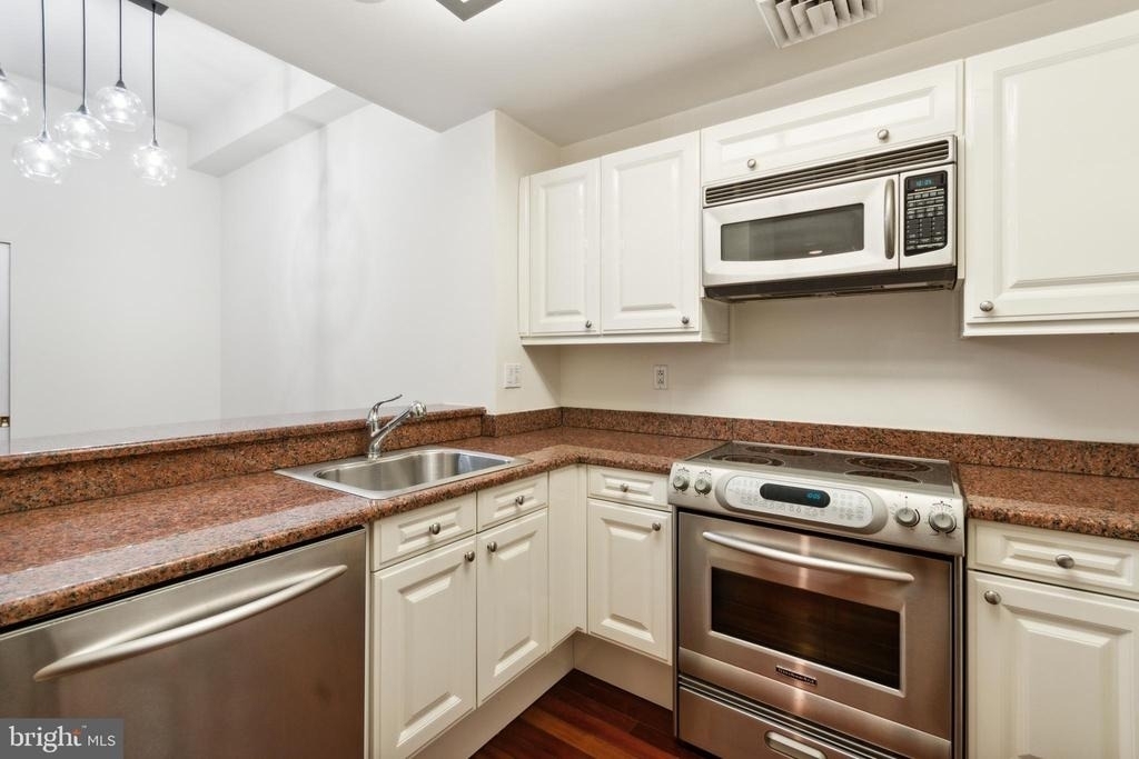 1500 Chestnut Street - Photo 10