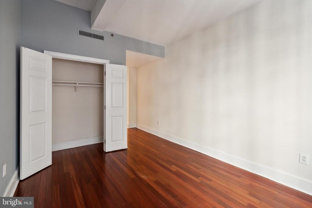 1500 Chestnut Street - Photo 16