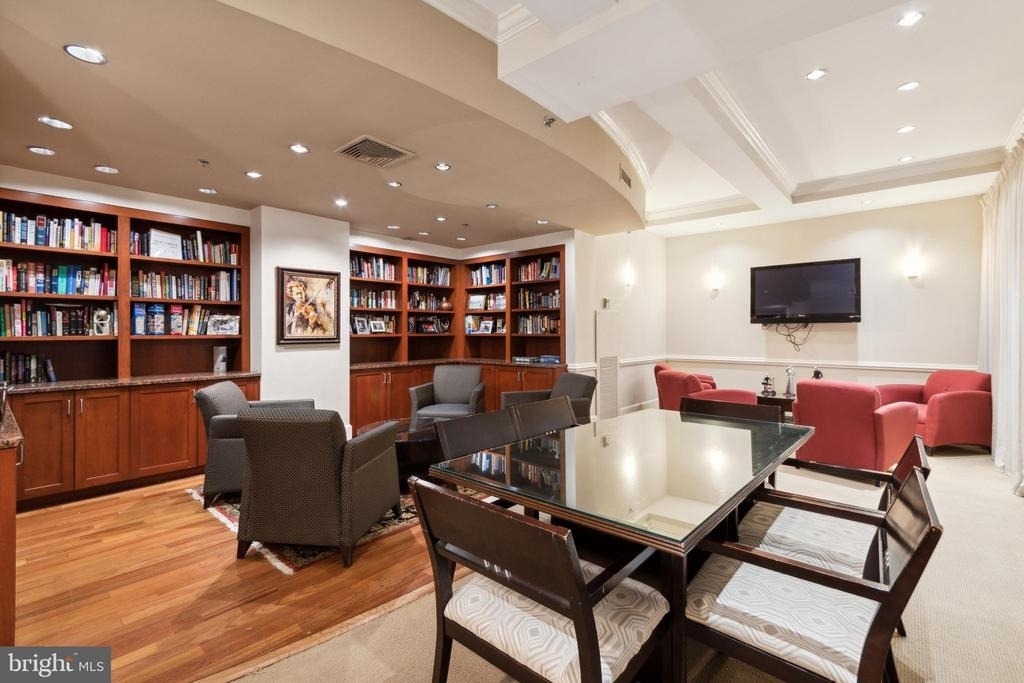 1500 Chestnut Street - Photo 22