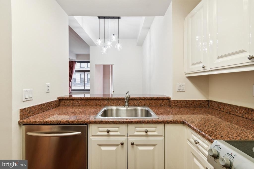 1500 Chestnut Street - Photo 11