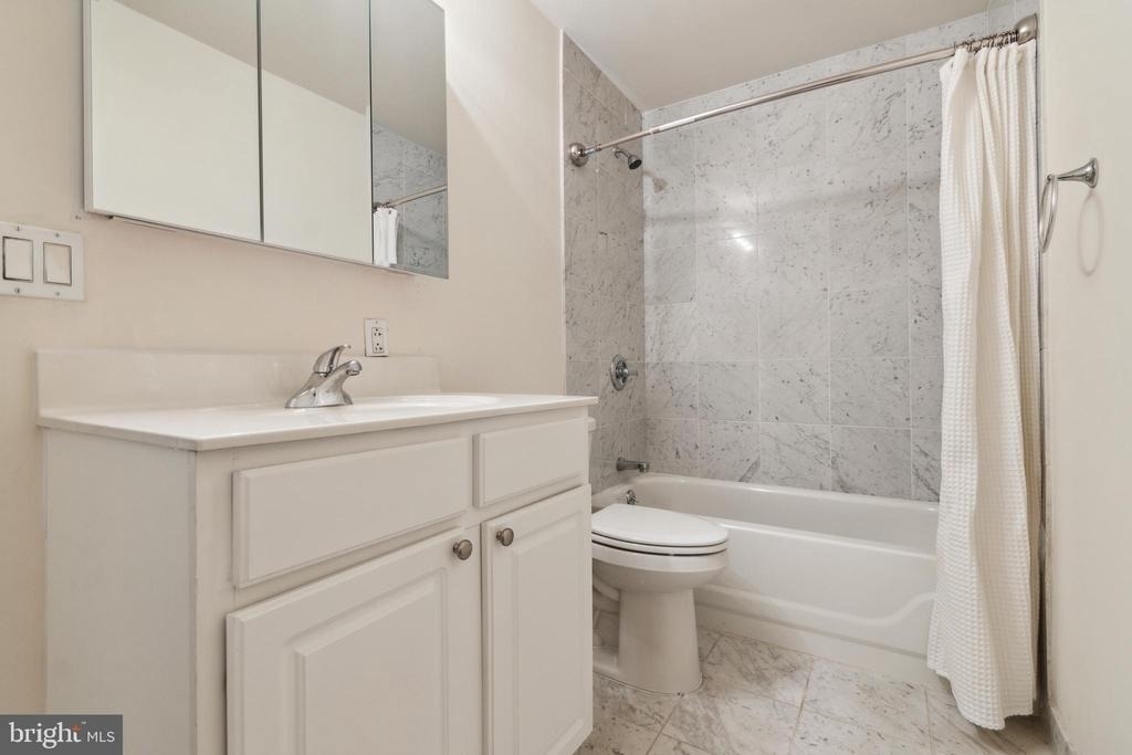 1500 Chestnut Street - Photo 15