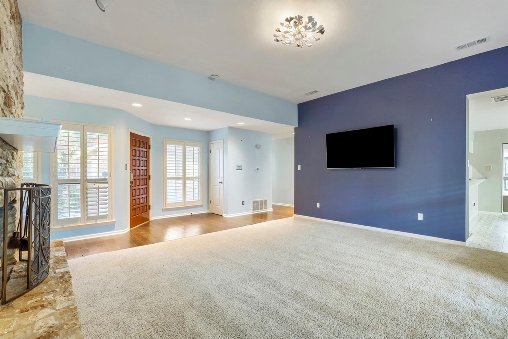 208 Crescent Blf - Photo 4
