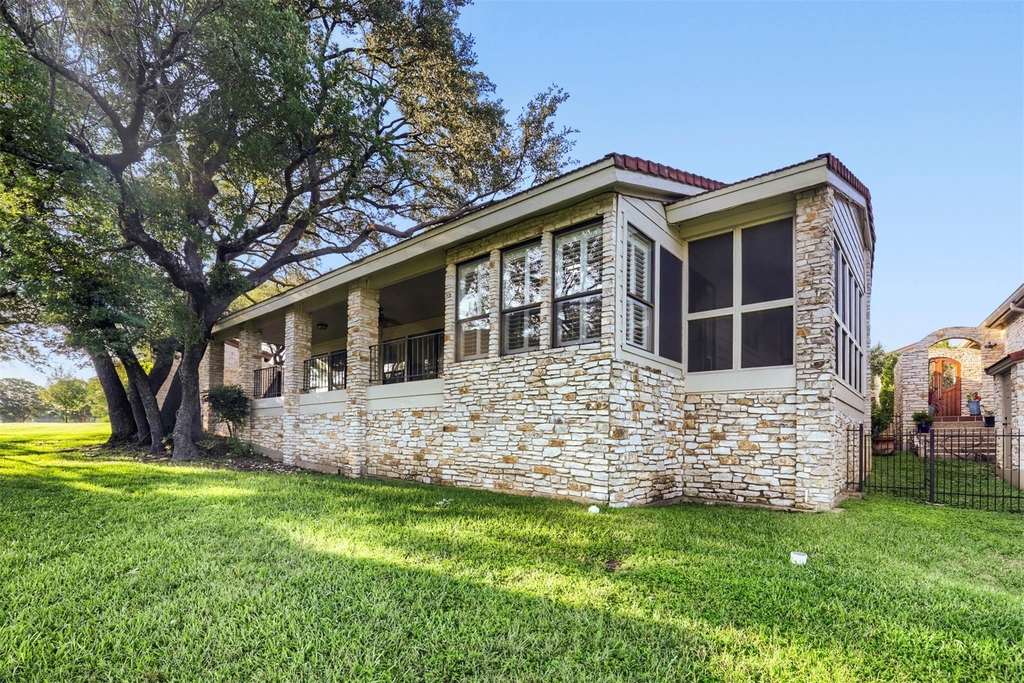 208 Crescent Blf - Photo 25