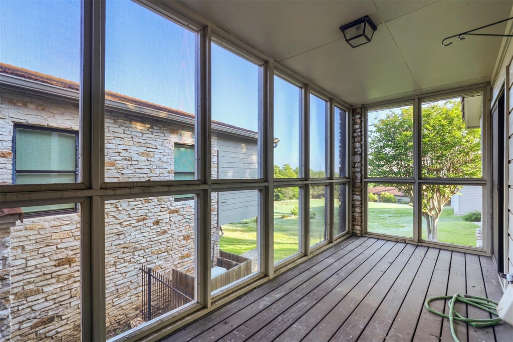 208 Crescent Blf - Photo 16