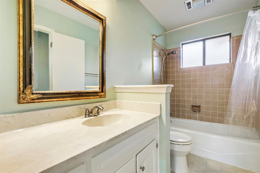 208 Crescent Blf - Photo 22