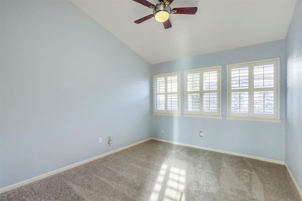 208 Crescent Blf - Photo 20