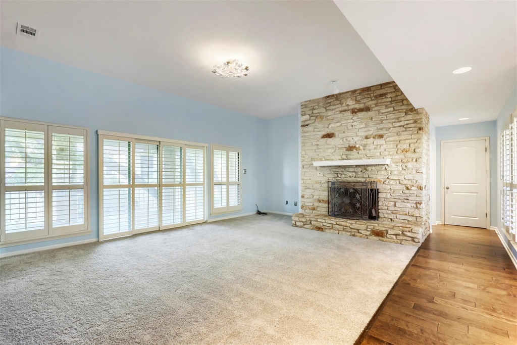 208 Crescent Blf - Photo 3