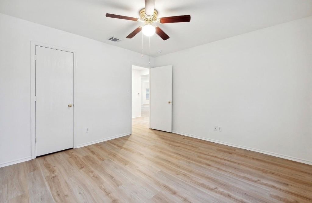 1611 Sunnycrest Cir - Photo 13