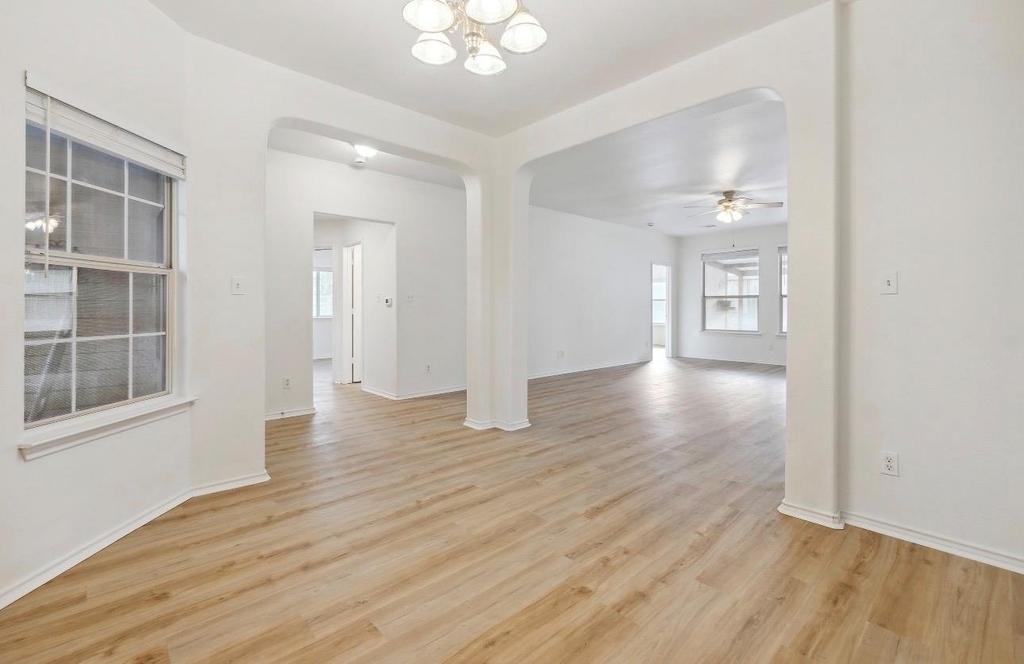 1611 Sunnycrest Cir - Photo 2