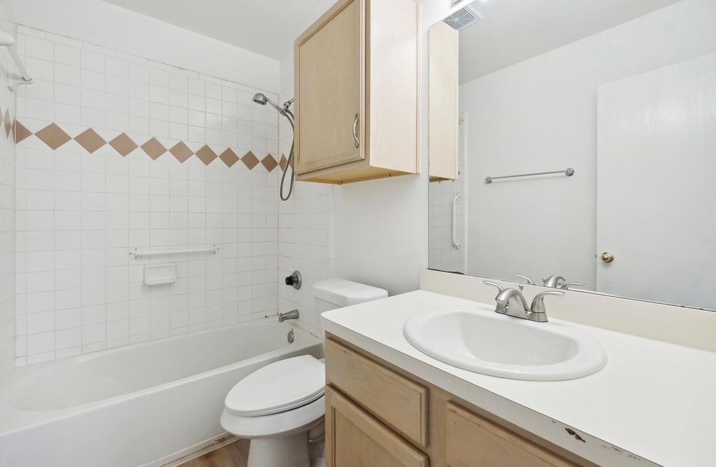 1611 Sunnycrest Cir - Photo 15
