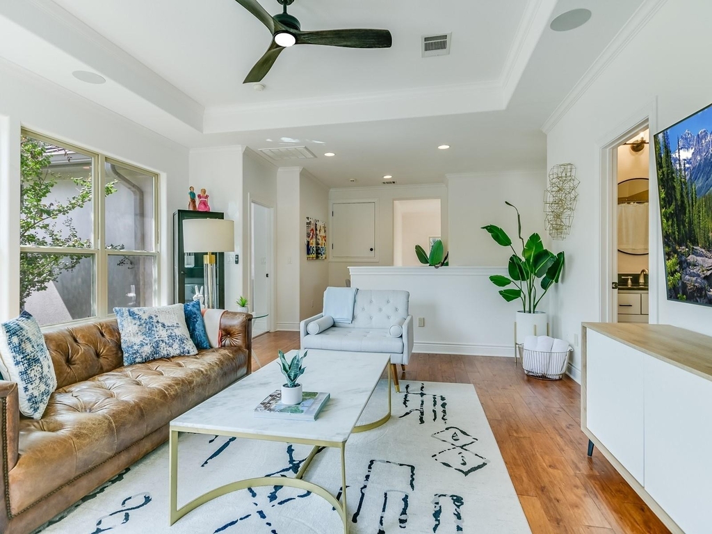 809 Kinney Ave - Photo 11