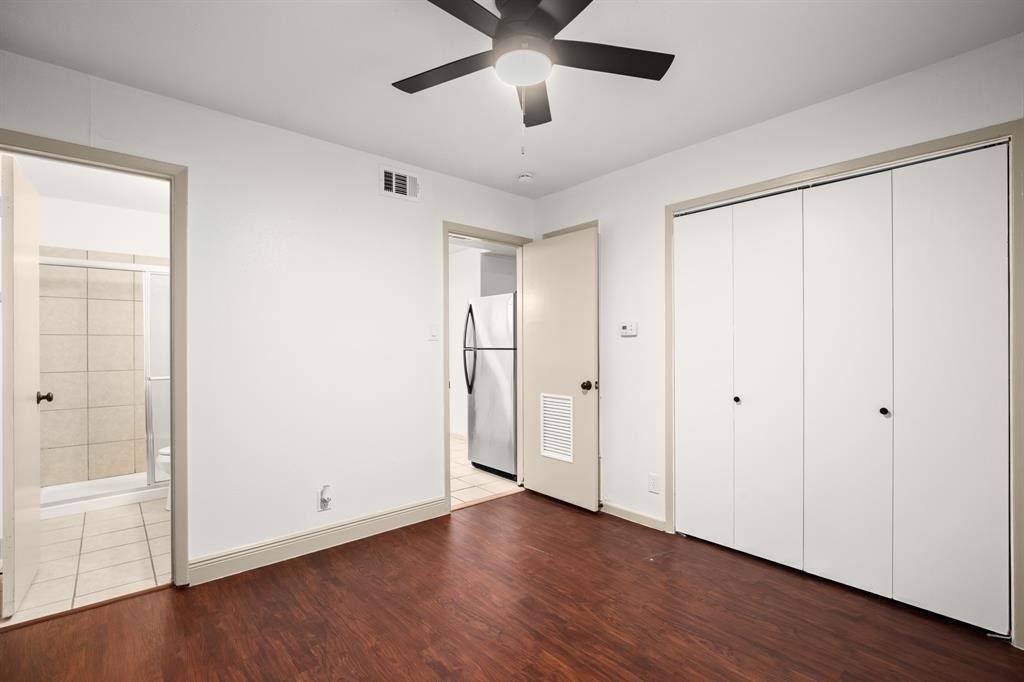 1010 W 23rd St - Photo 5