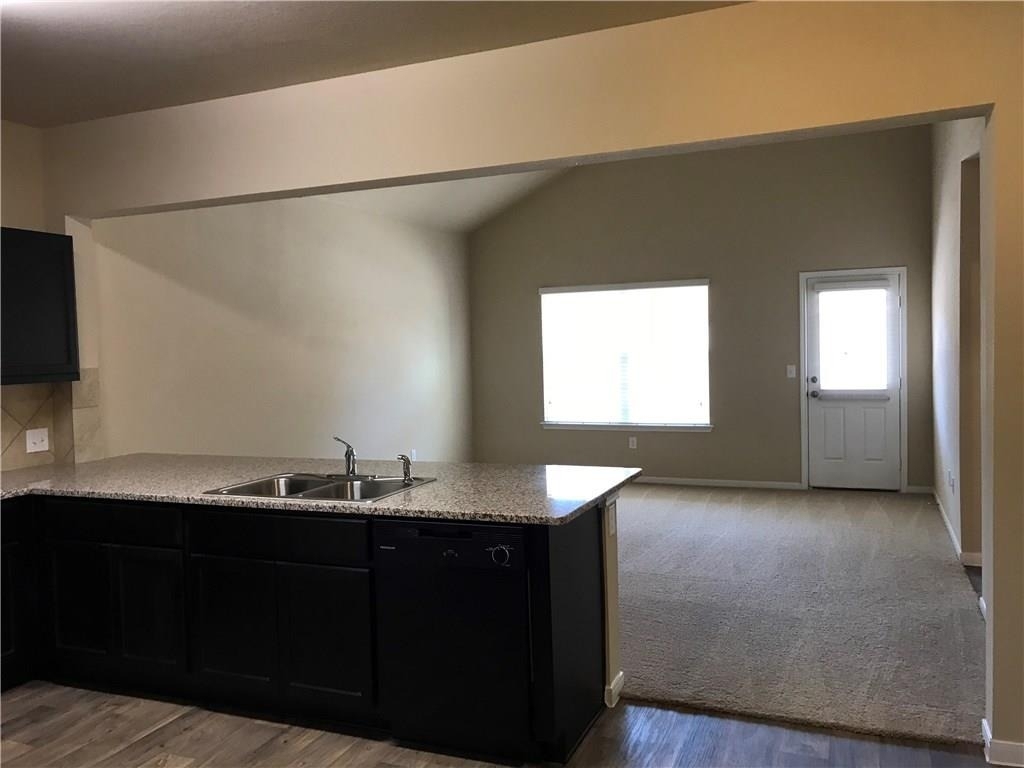 3201 Ortman Dr - Photo 7