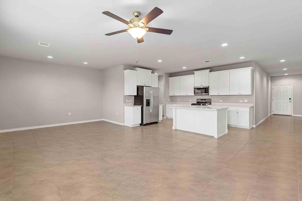 11724 Saddle Rock Dr - Photo 4