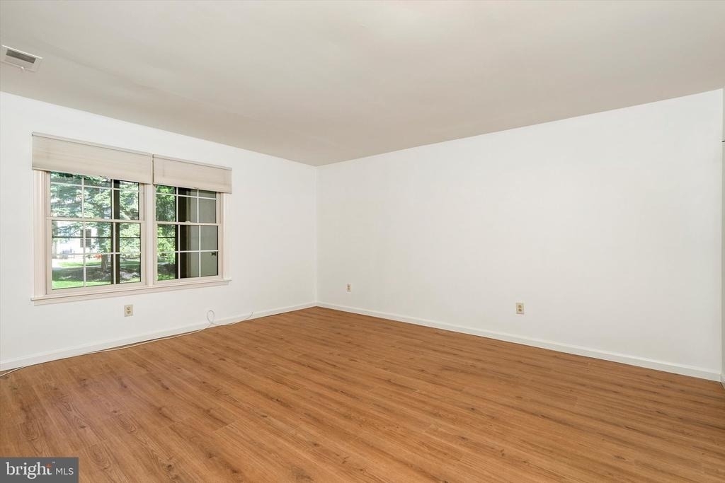 109 Wyndham Place - Photo 10