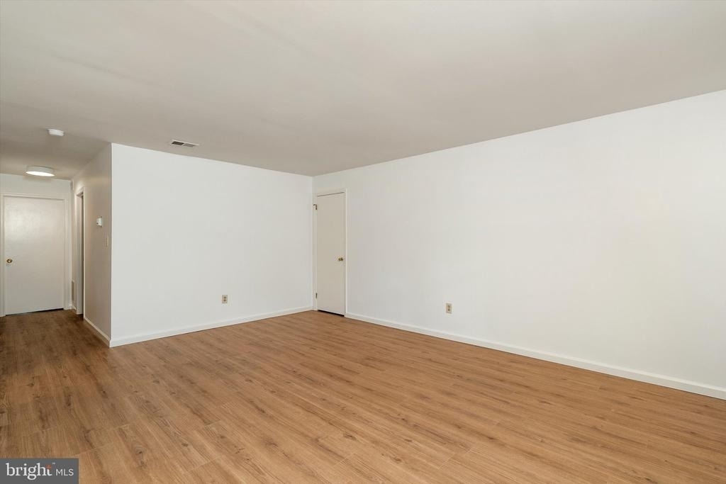 109 Wyndham Place - Photo 3