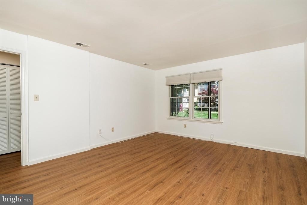 109 Wyndham Place - Photo 11