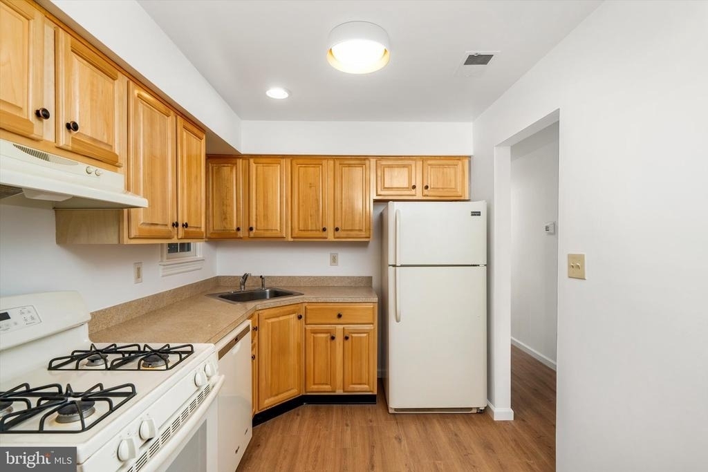109 Wyndham Place - Photo 7