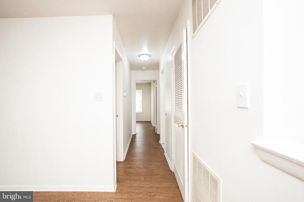 103 Claridge Court - Photo 11